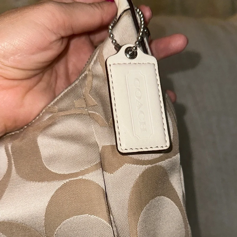 Coach hobo bag - Picture 9 of 15